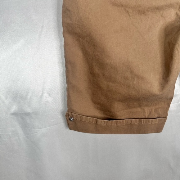 Gloria Vanderbilt Tan Bermuda Women's Short Size 10 - Picture 4 of 14